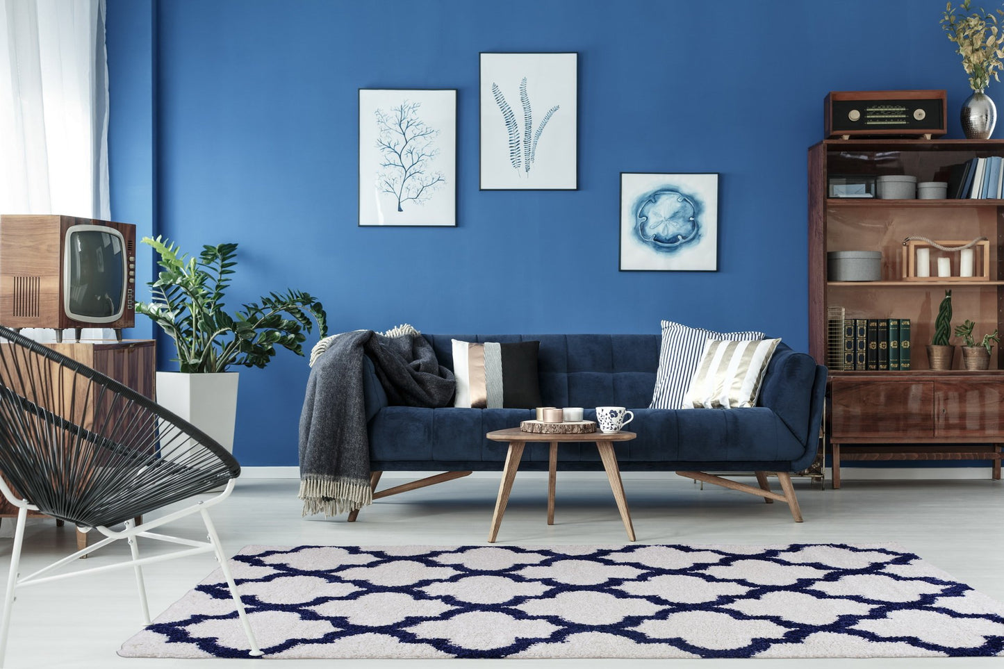 Grant Shaggy Abstract Polypropylene Small Mat Doormat Rug in Dark Blue White