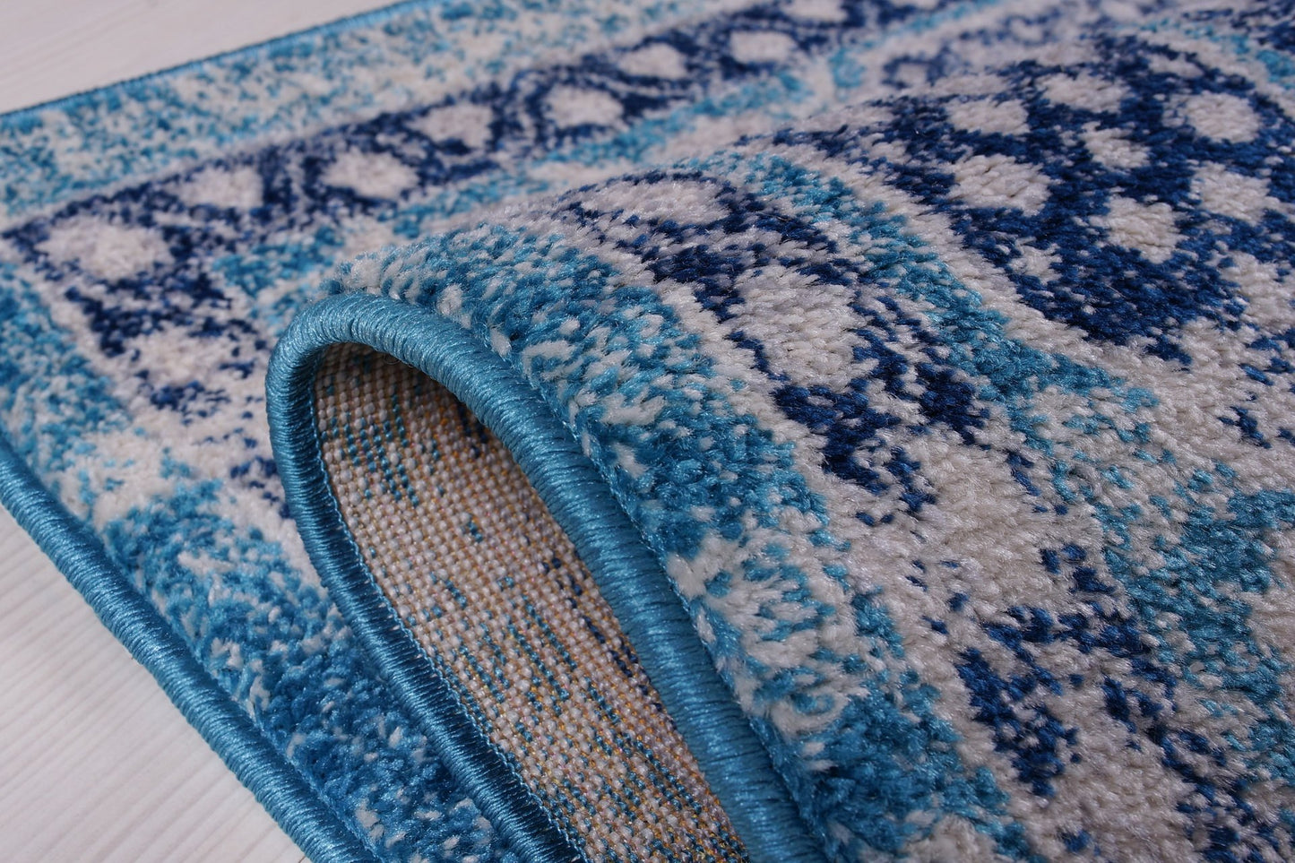 Zosia Traditional Style Diamond Design Polypropylene Turkish Mat Carpet in Blue