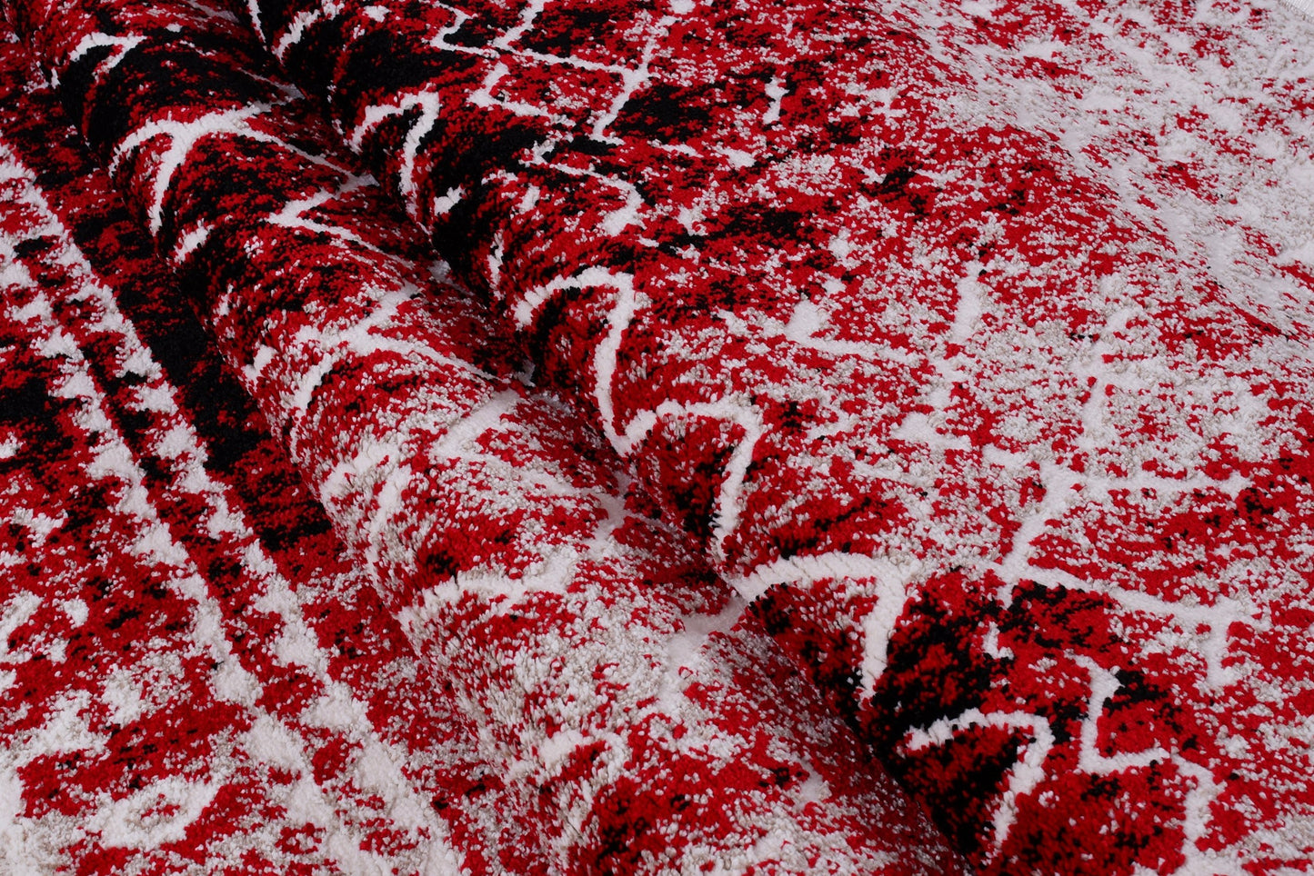 Verona Red Black Diamond Pattern Area Rug