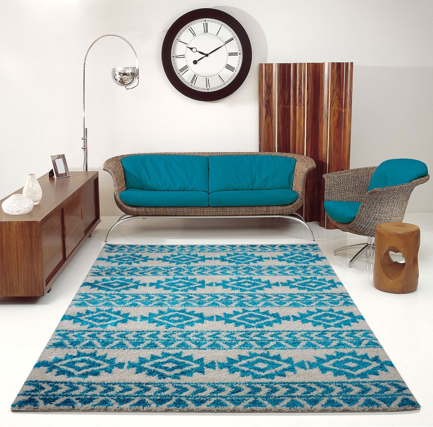 American Native Ivory Shaggy Area Rug