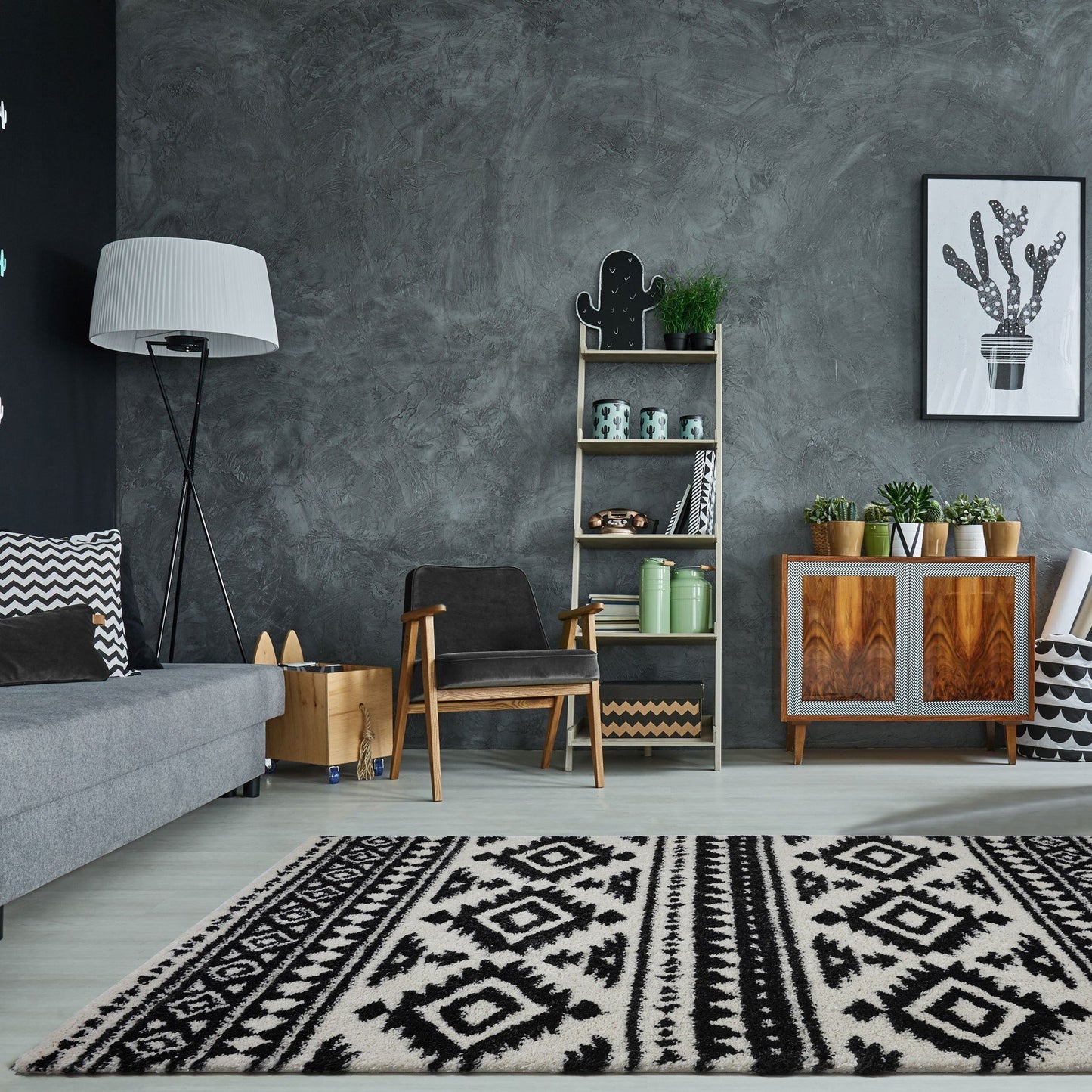 Damask Trellis Ivory Dark Grey Shaggy Area Rug -