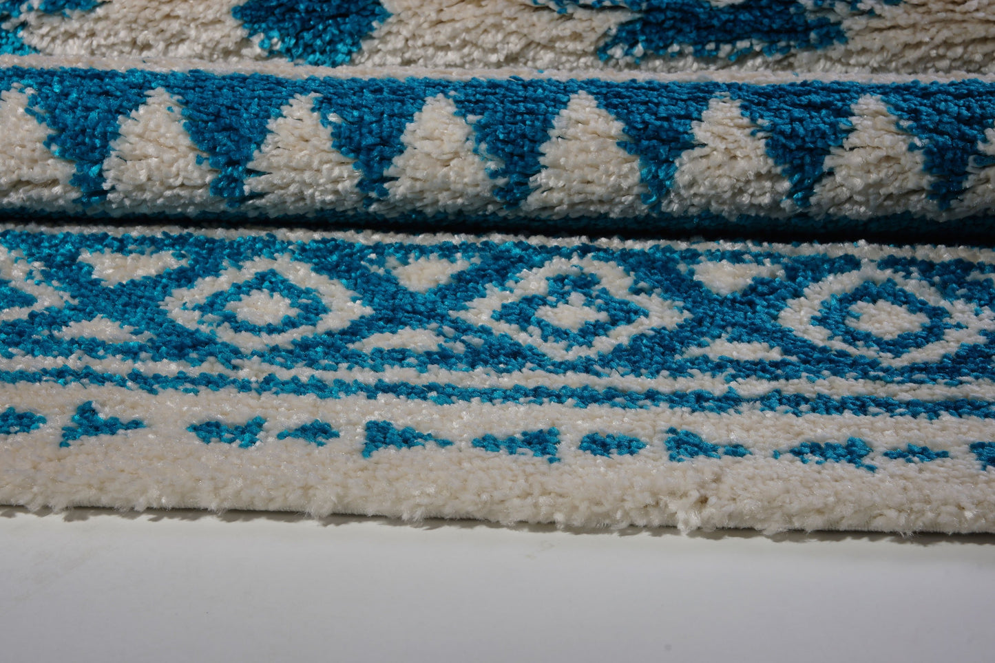 Damask Trellis Turquoise Ivory Shaggy Area Rug -