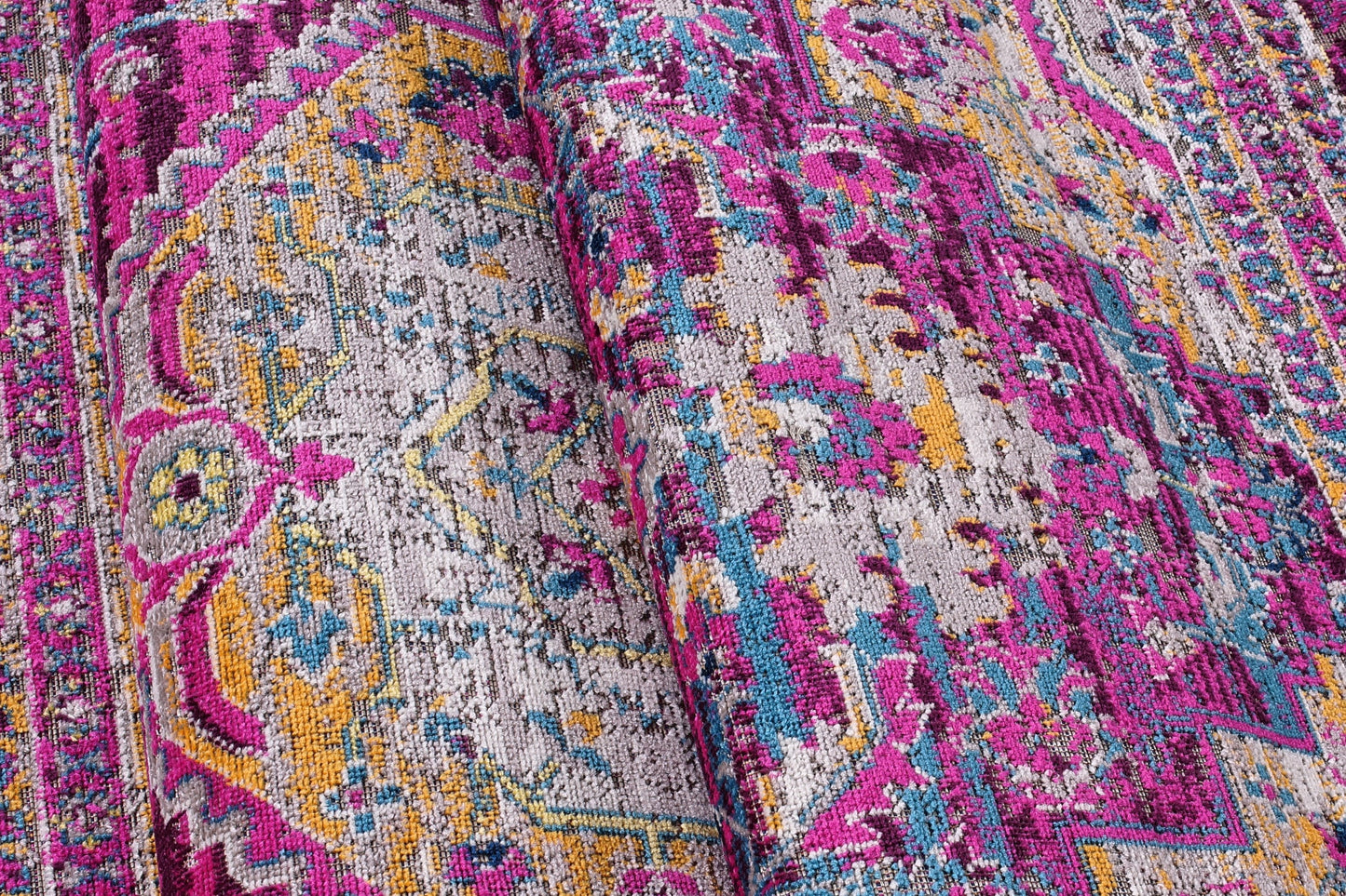 Elson Lilac Beige Traditional Indoor/Outdoor Area Rug