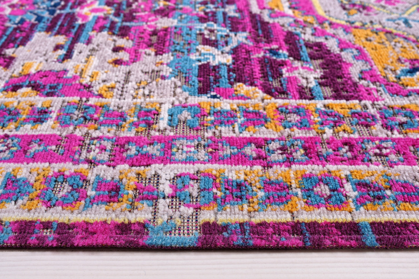 Elson Lilac Beige Traditional Indoor/Outdoor Area Rug
