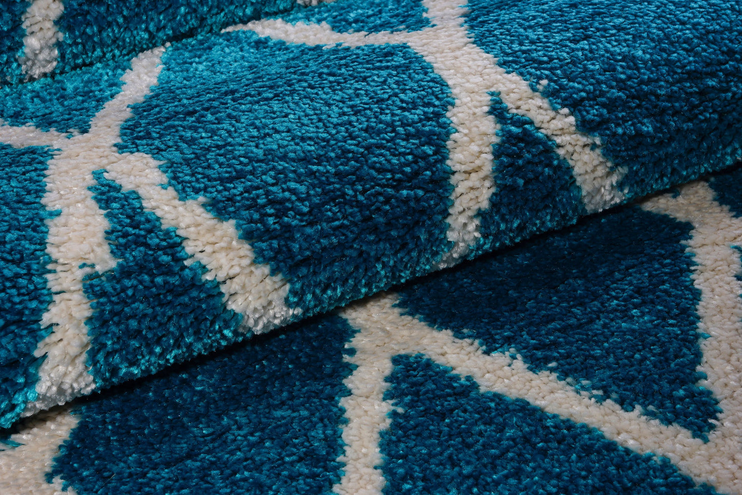 Toronto Trellis Turquoise Ivory Area Rug -