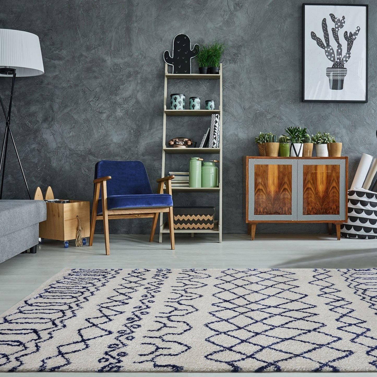 Shaggy Ivory Navy Blue Vancouver Area Rug -