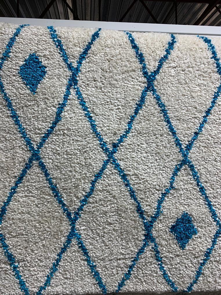 Victoria Trellis Ivory Turquoise Shaggy Area Rug