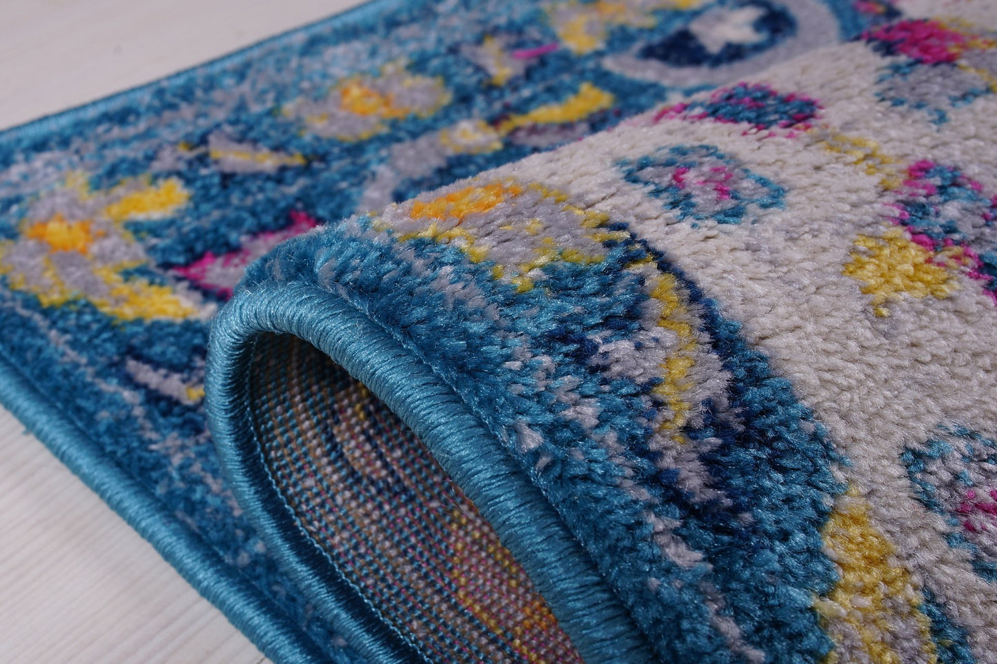 Darcy Persian Traditonal Design Beautiful Durable Soft Indoor Mat Carpet in Blue