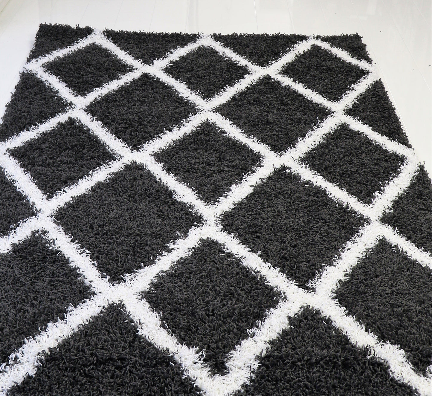 5 Feet Diameter Round Shaggy Modern Area Rug Carpet in Dark Grey-White 3