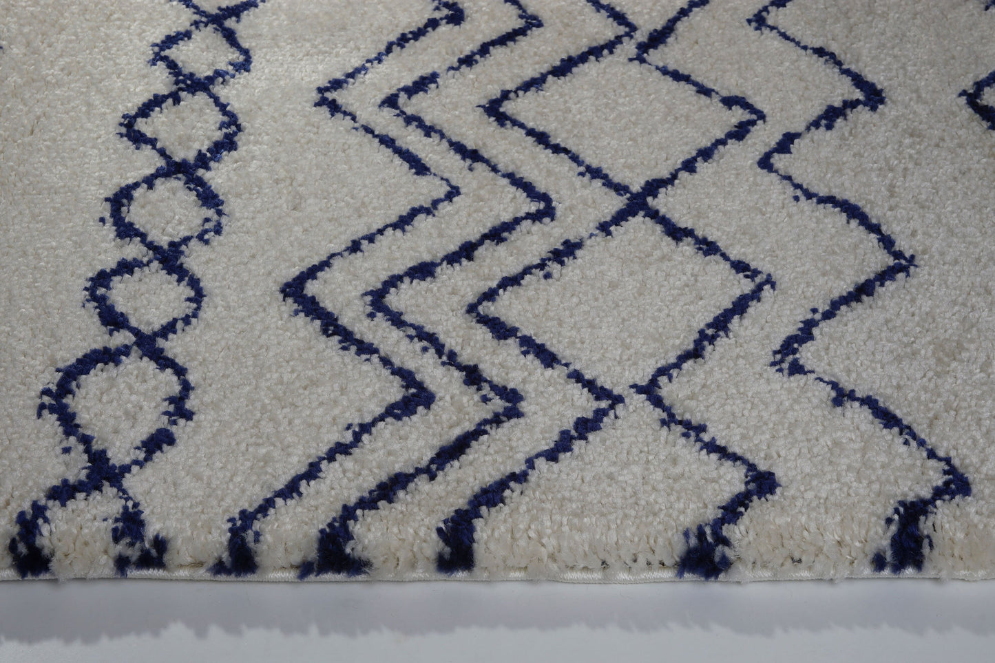 Shaggy Moroccan Ivory Navy Blue Area Rug - 