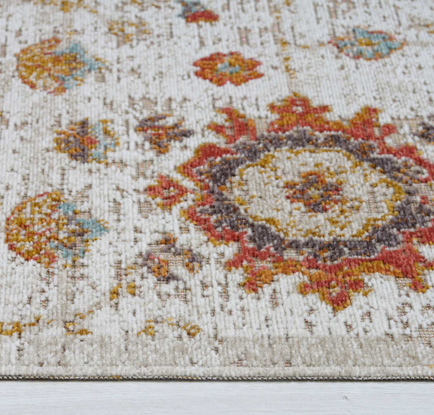 Venice Marigold Cream Ornamental Indoor/Outdoor Area Rug