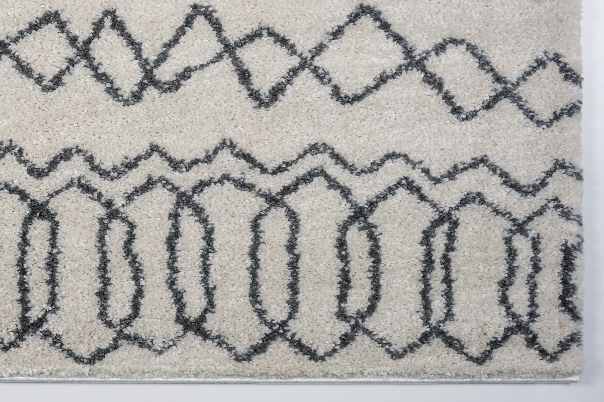 Shaggy Ivory Grey Vancouver Area Rug - 